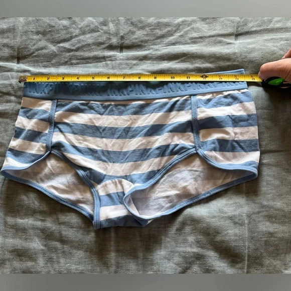 PINK Victoria’s Secret Underwear Lot of Two NWOT - Picture 3 of 5